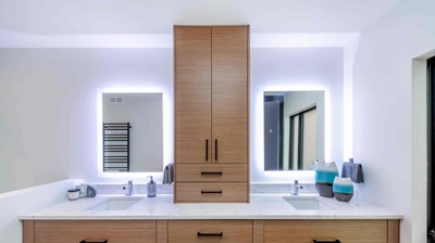 Bathroom Vanity and Sinks Photo